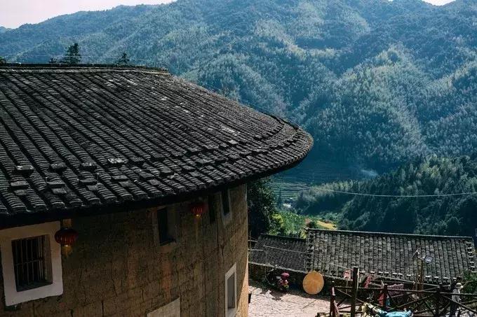 去漳州玩住厦门还是漳州,旅游去厦门还是去泉州