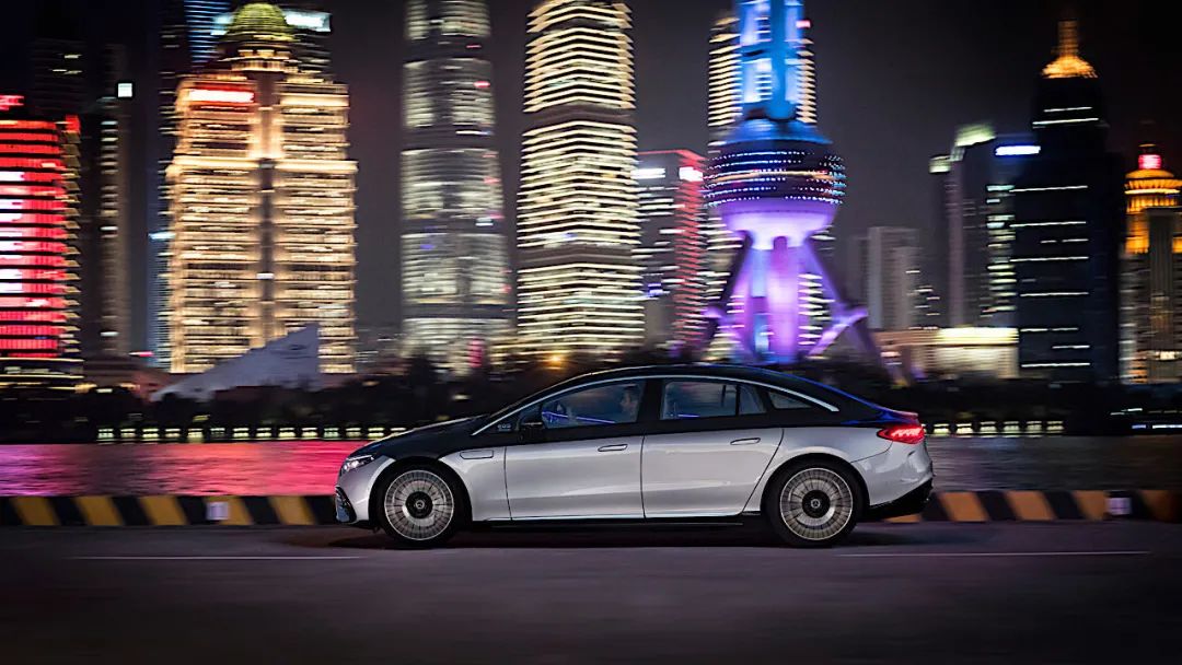 奔驰eqs预定量20000台,上海车展奔驰eqs价格