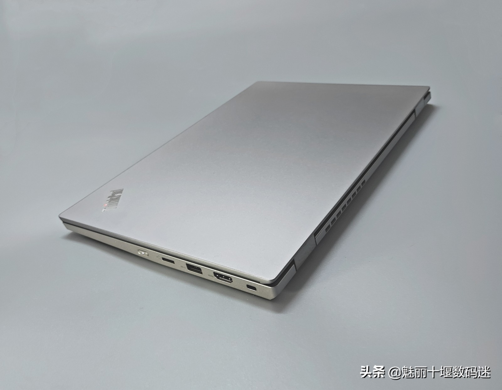 thinkpads22016款评测,升级版的thinkpad2020s2值得买么