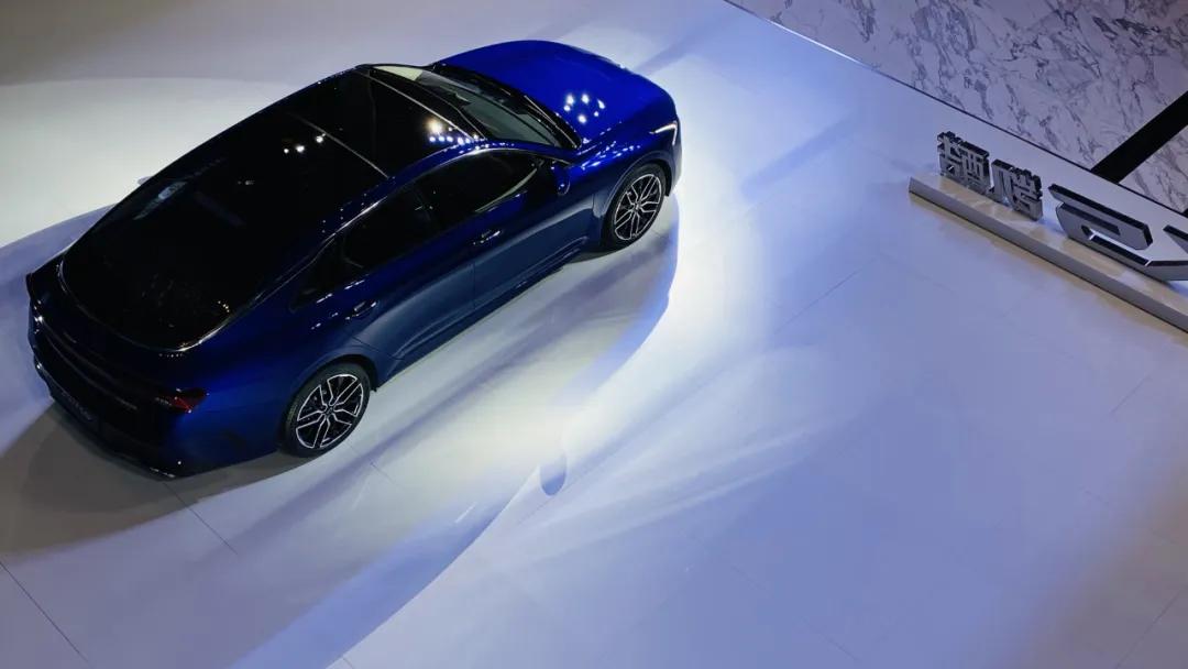 起亚k5第一代发布会,第五代起亚k5