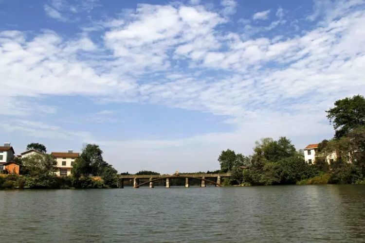 岳阳最值得去的古镇,湖南岳阳最繁华的景点