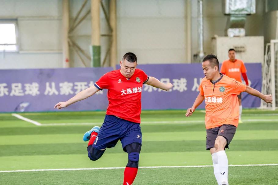 踢球的第十个年头,从此踏上了追求足球梦想的旅程