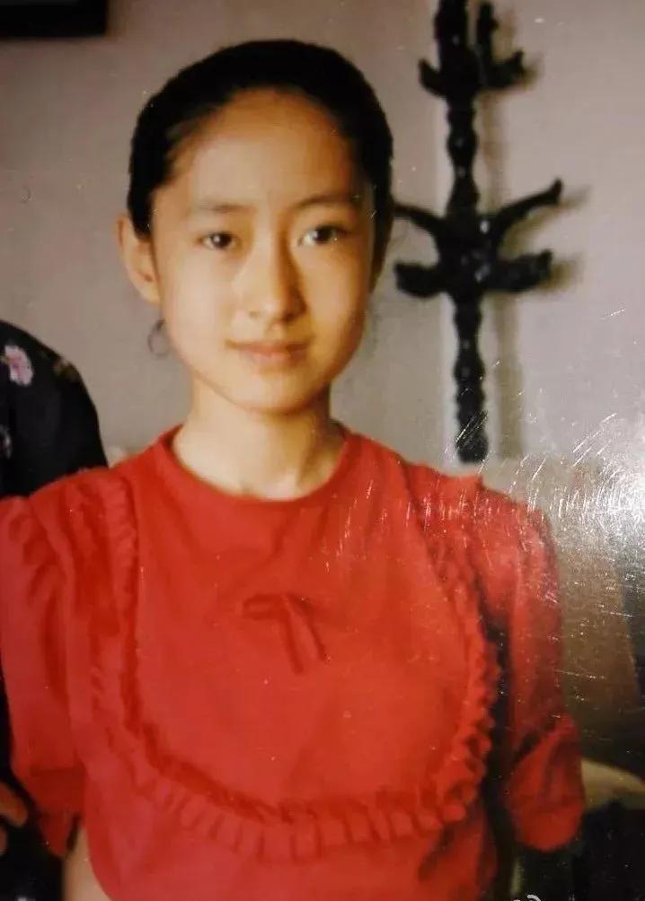 休夫复出，44岁爆红，宝藏姐姐中年叛逆记