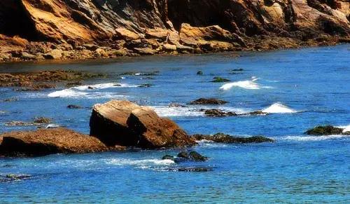 青岛文艺小岛旅游攻略,青岛旅游居住小岛有哪些