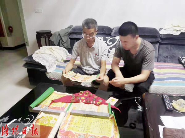 致敬烈士一家三代从警路,致敬老兵一家四代同守一片热土