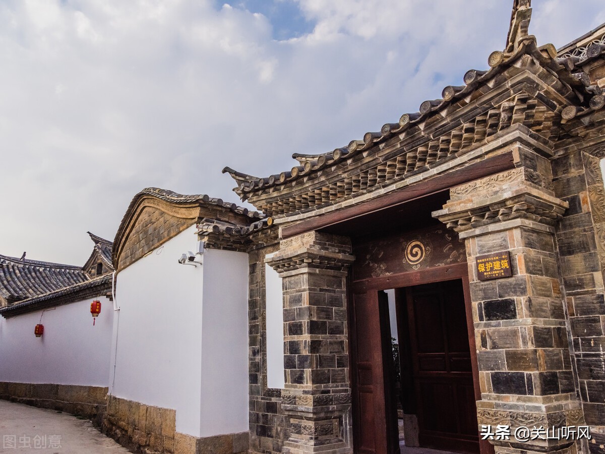 农村建房堂屋门不在中间好不好,门楼靠左别靠右堂屋靠前别靠后