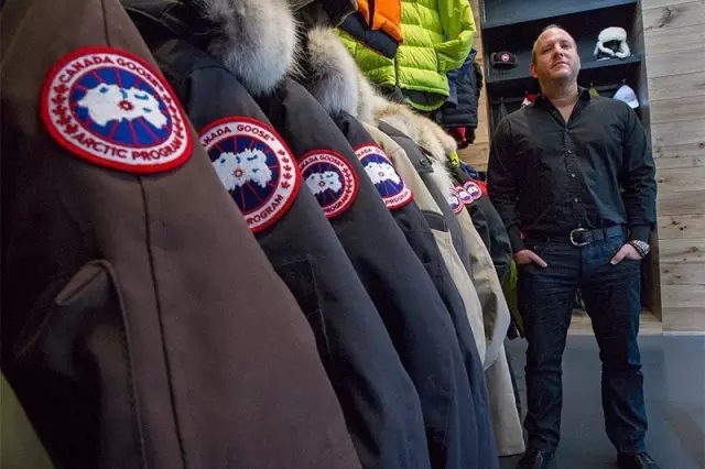 加拿大鹅用的是鸭绒还是鸭毛,加拿大鹅vs波司登羽绒服