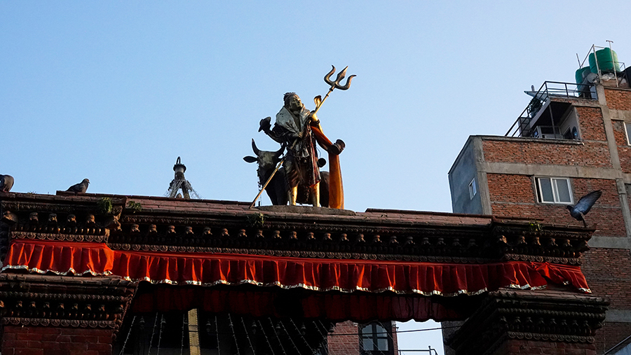 尼泊尔十堰,尼泊尔为什么这么穷