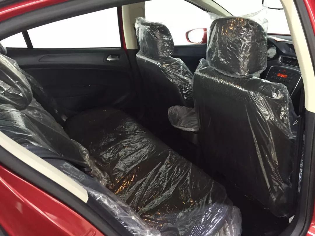 去除车内气味的方法,去除新车内异味的最有效的方法