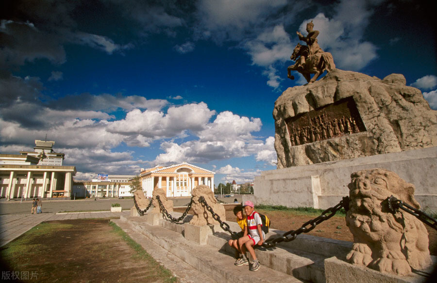 蒙古其实并不穷，乌兰巴托导游：我们成为发达国家不是问题