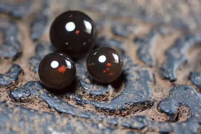 南红黑冻料图片,南红黑冻料稀有吗