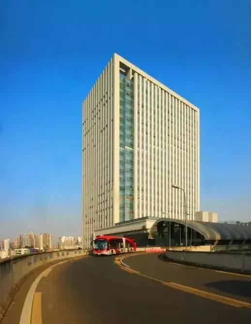 成都52路公交路线,快速公交51路