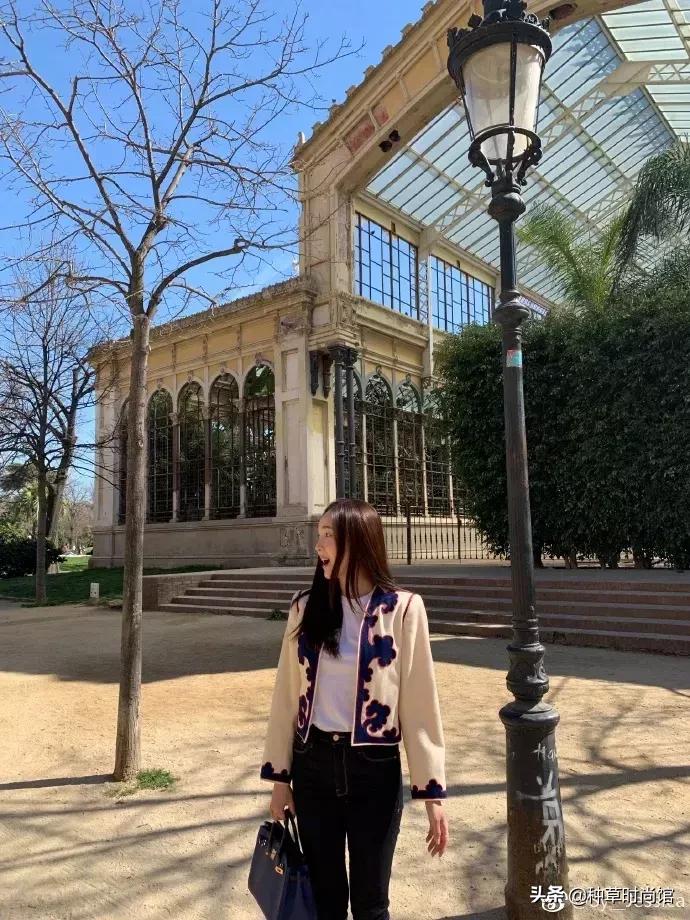 郑秀妍离开sm后在韩国过得怎么样,郑秀妍手拿包爱马仕