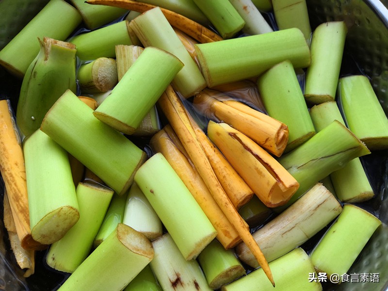 芋头的花在云南也是道好菜,做不好会麻嘴,这样做保证安全又好吃