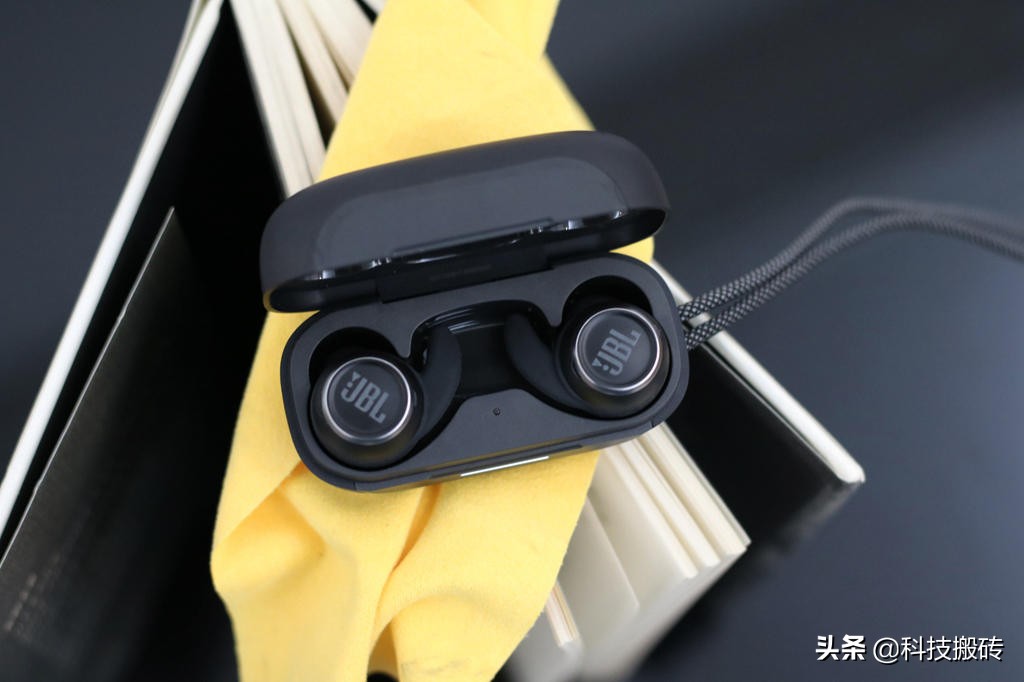 anc降噪耳机性价比之王,哈曼耳机anc