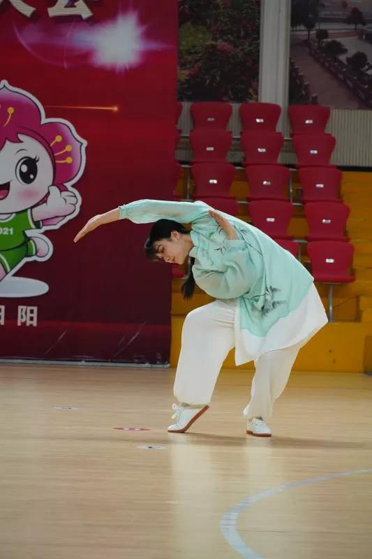 热潮涌动健身气功——洛阳市第十四届运动会健身气功比赛侧记掠影