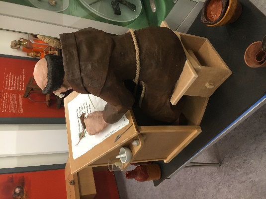 悦动的红唇——千年口红史