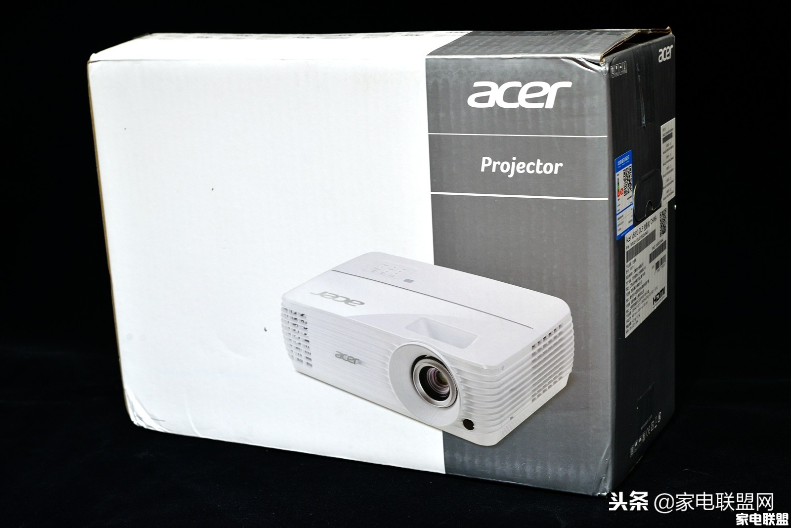 小身材却有大能量-AcerV6810轻松演绎180吋清晰4K画面