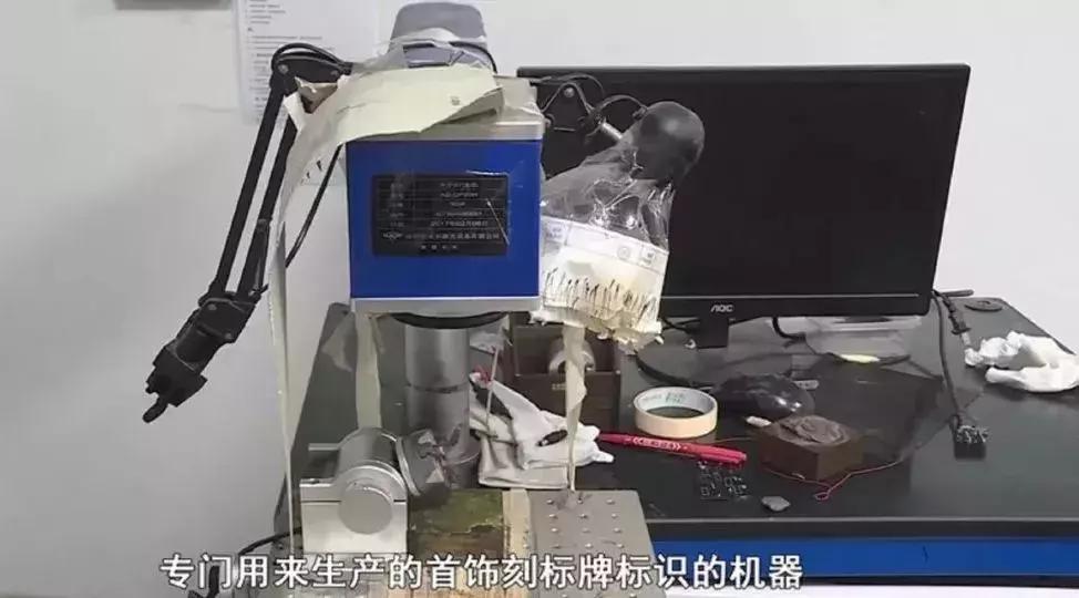 卡地亚镯子正品买的话值多少钱,纪梵希手镯正品在哪里买便宜点