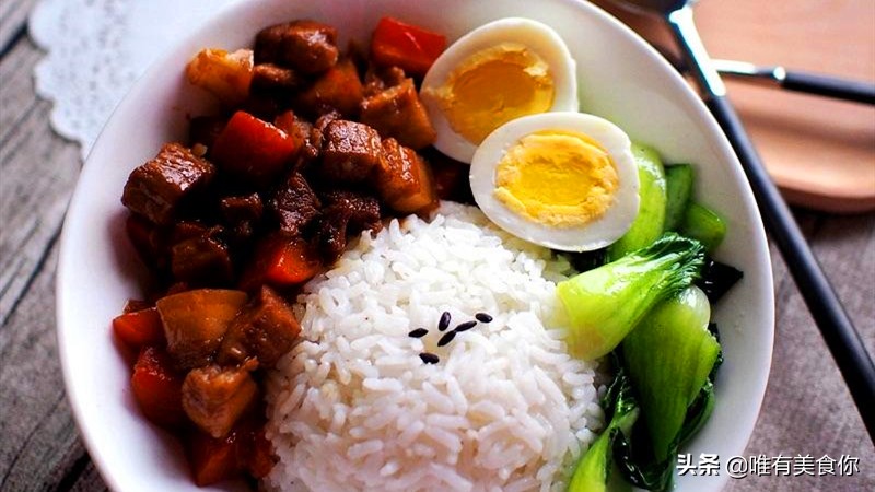 1个月赚多少钱能做到每天都吃肉,1个月赚3000靠谱方法