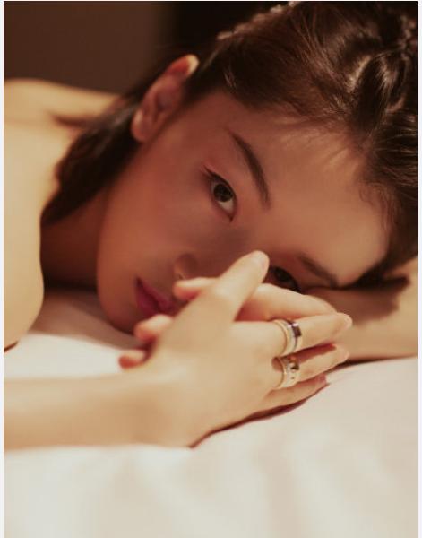 周冬雨戴口罩照片,周冬雨戴口罩