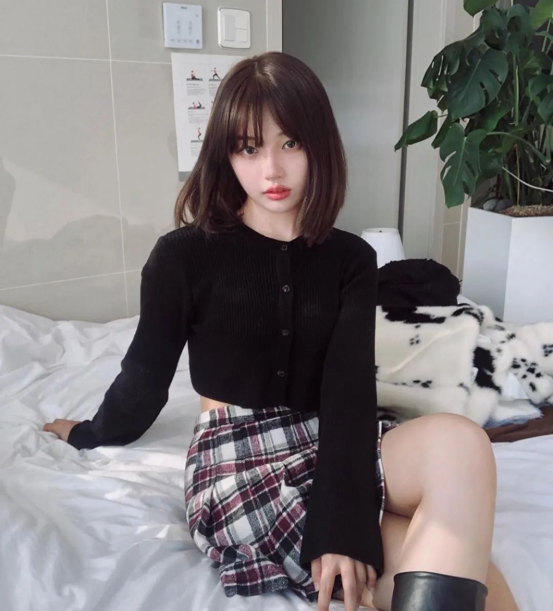 短发烫发2021流行发型40-50岁,2021年显脸小最流行的发型