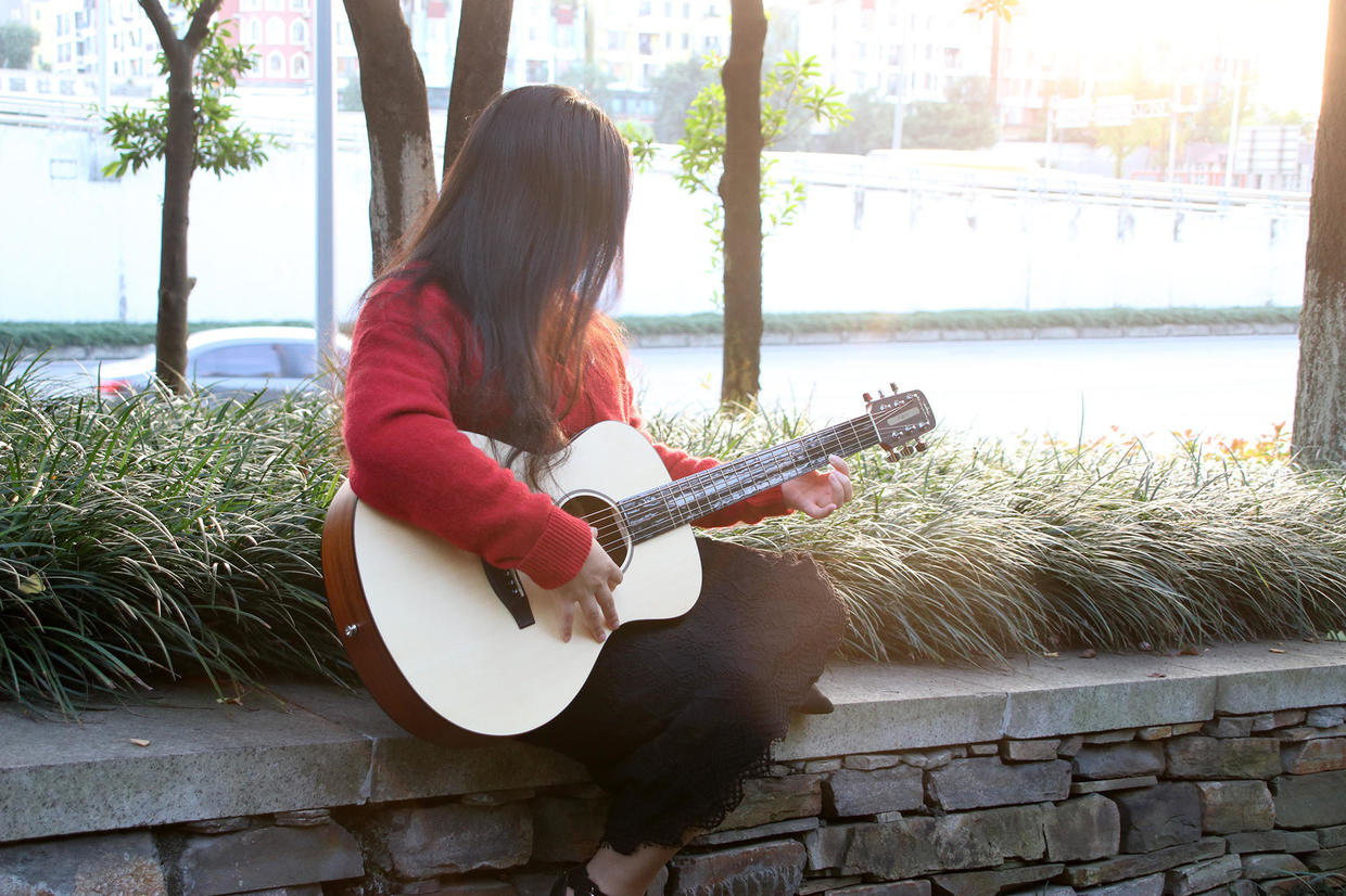 卡马poputar联名款价格,poputar吉他和卡马吉他是一家的吗