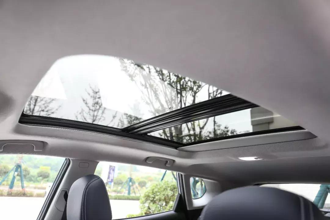 雪佛兰创酷汽车试驾,试驾雪佛兰创酷rs