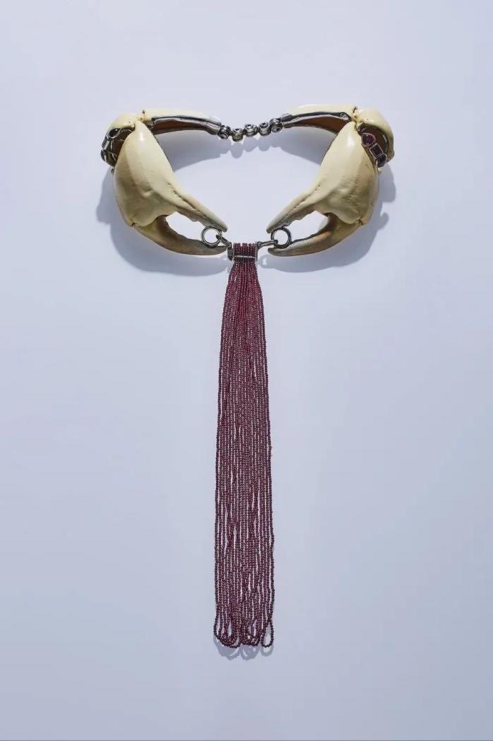 超现实珠宝首饰,超现实风格首饰设计