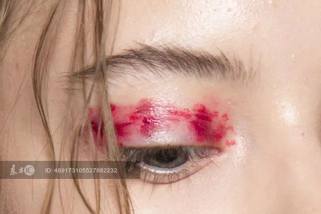 EIGSHOW丨鞠婧祎、李艺彤的仙女春夏妆容能让你美出新高度！