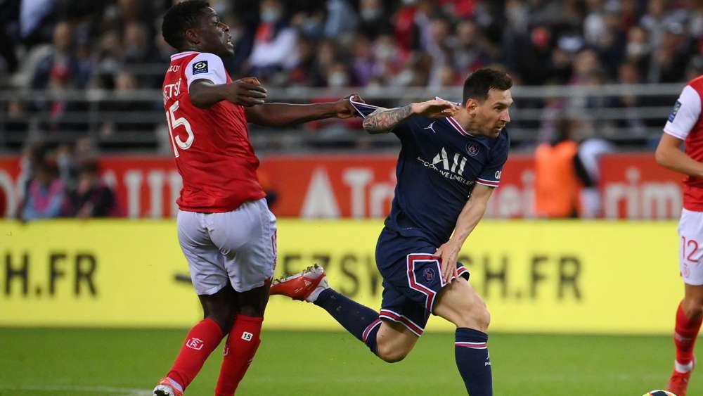 利物浦名宿c罗,英超巨星梅西c罗