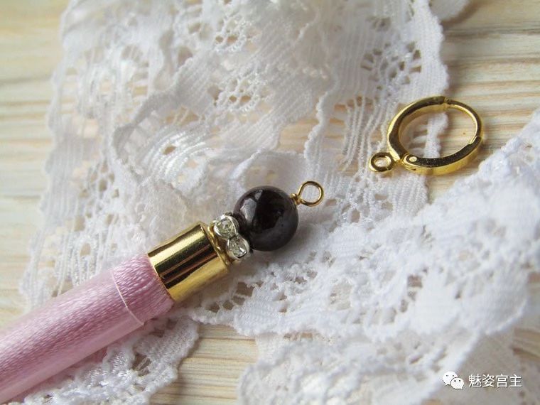 流苏耳环怎么做,流苏耳环做法教学视频