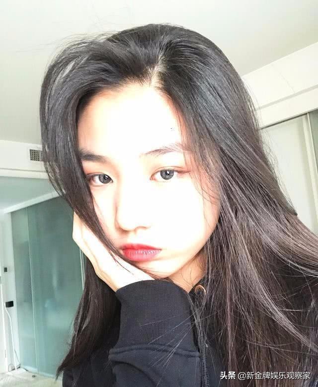 汪峰女儿小苹果舞蹈视频,汪峰女儿小苹果跳舞完整版