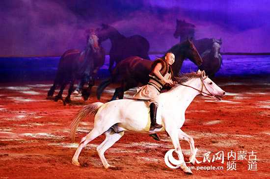 呼和浩特草原美景 (内蒙古呼和浩特市草原风情)
