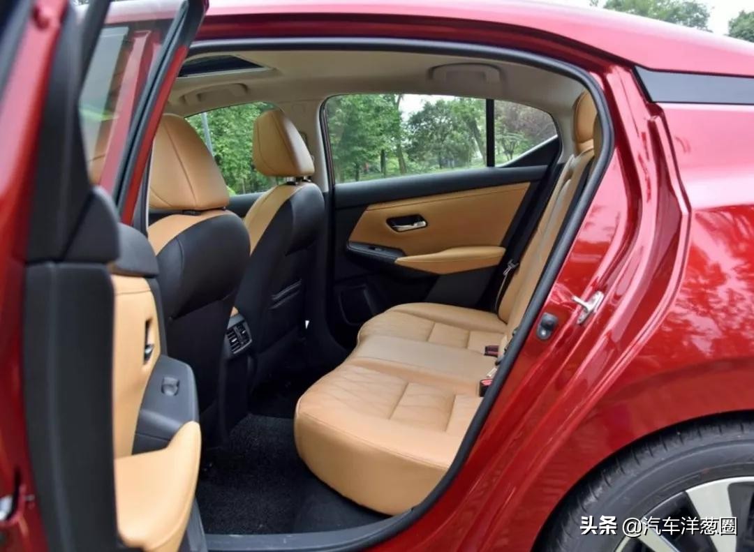 价格不到10万媲美b级车油耗不足5l,最良心的家轿全系标配4缸油耗5l