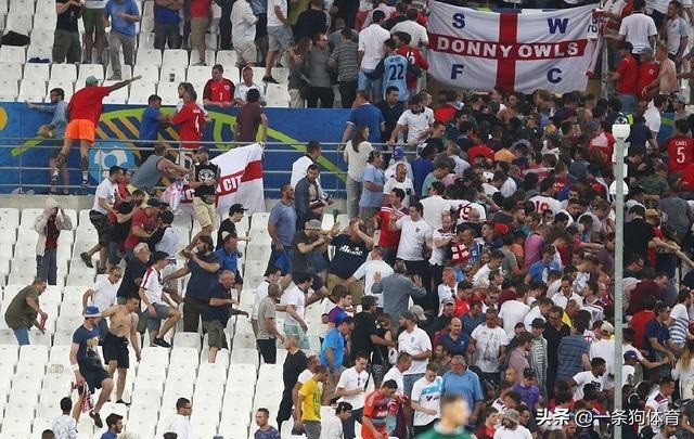 16年欧洲杯c罗夺冠图片,16年欧洲杯c罗绝杀匈牙利