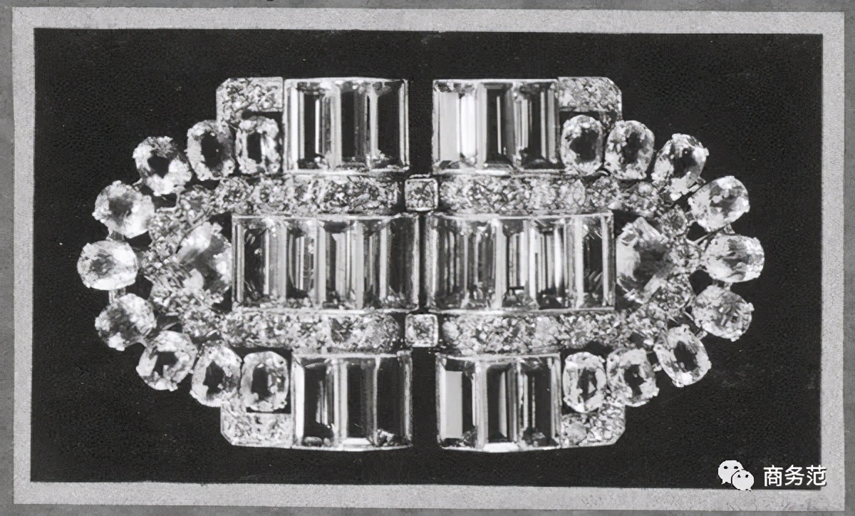 英国女王的珠宝高清,英国女王伊丽莎白二世的珠宝