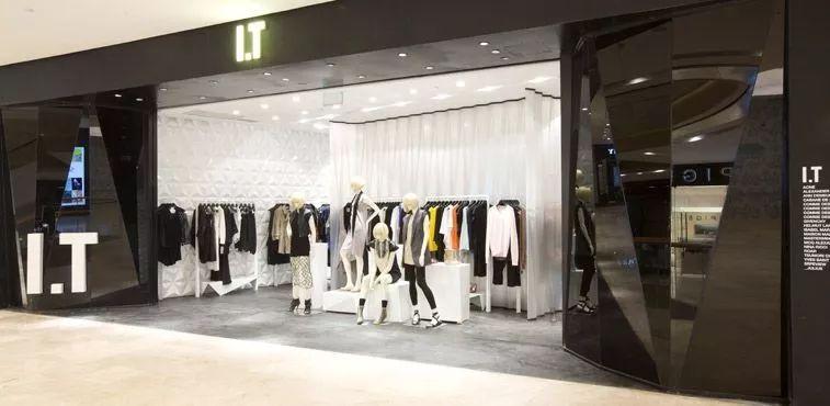 他白手起家逆袭巨富，还娶到了全香港男人的“欲望”