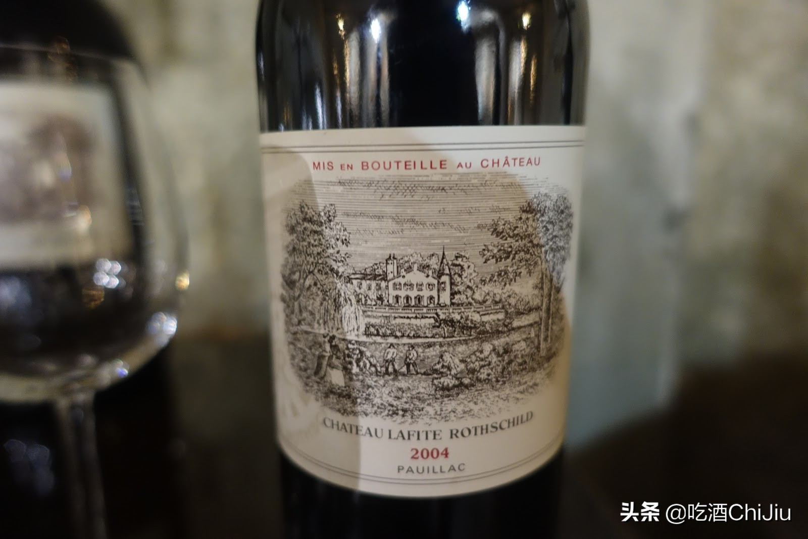 大拉菲和小拉菲口感区别,大拉菲和小拉菲瓶子区别