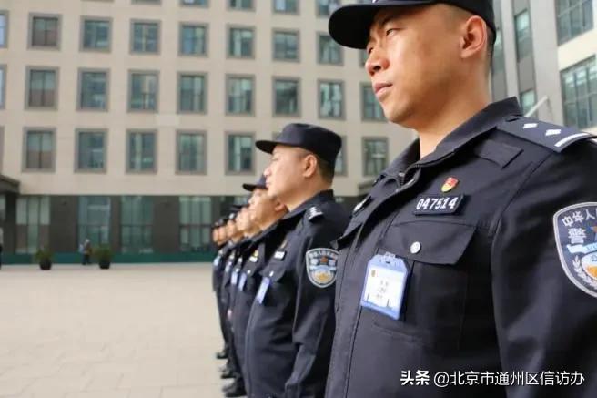 新提拔领导干部培训班,给新上任的基层专干培训