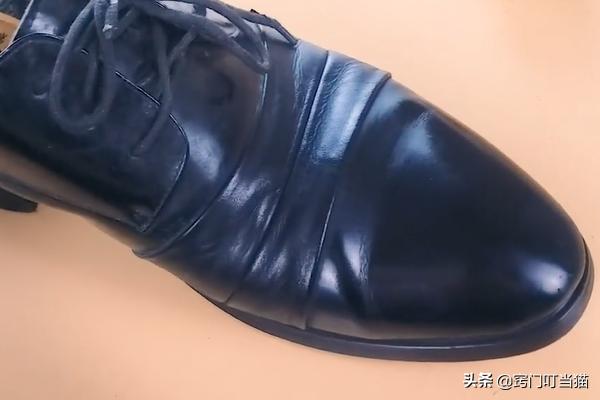 皮鞋蹭破皮了别烦恼,皮鞋蹭掉一丁点怎么办