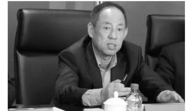 成也张伟败也张伟！掌舵14载，锦州银行股价暴跌亏损50……