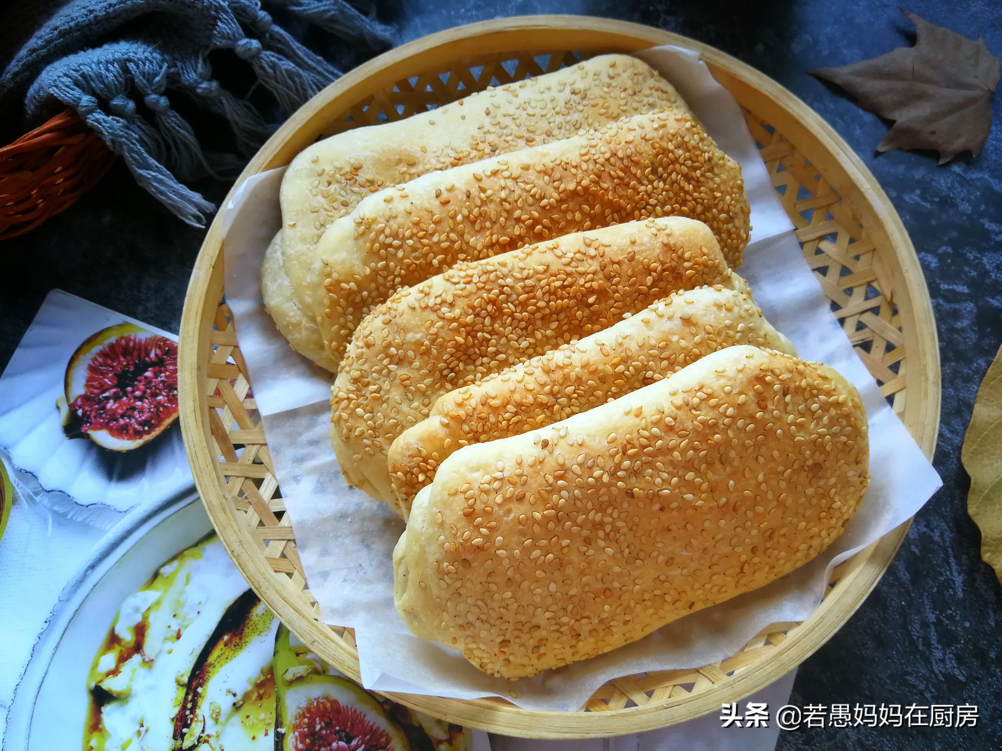 路边摊油酥烧饼怎么做,路边摊芝麻饼的做法