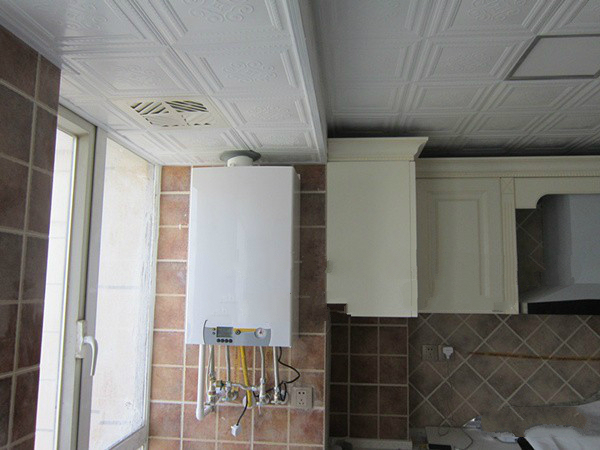 暖气片自取暖,壁挂炉暖气片不用了要排水吗