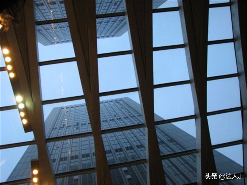 跟着小天才继续出门采购,跟着小天玩游戏