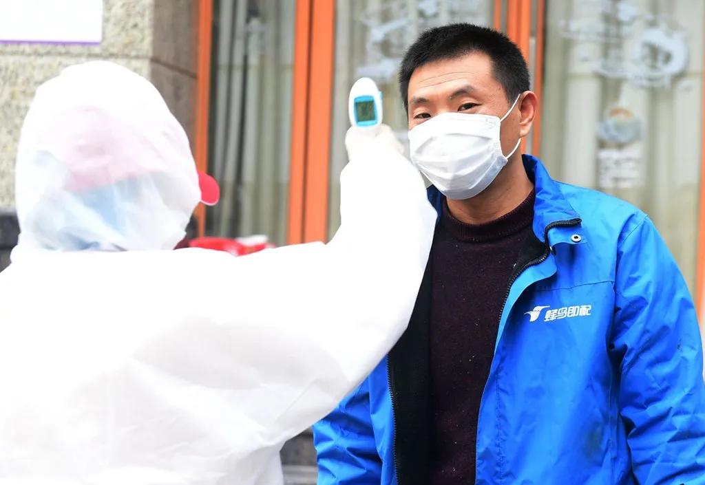 浣犺繕璁板緱閭ｄ釜鏁戜汉鐨勫鍗栧皬鍝ヤ箞,涓鸿繖涓垗宸辨晳浜虹殑澶栧崠灏忓摜鐐硅禐