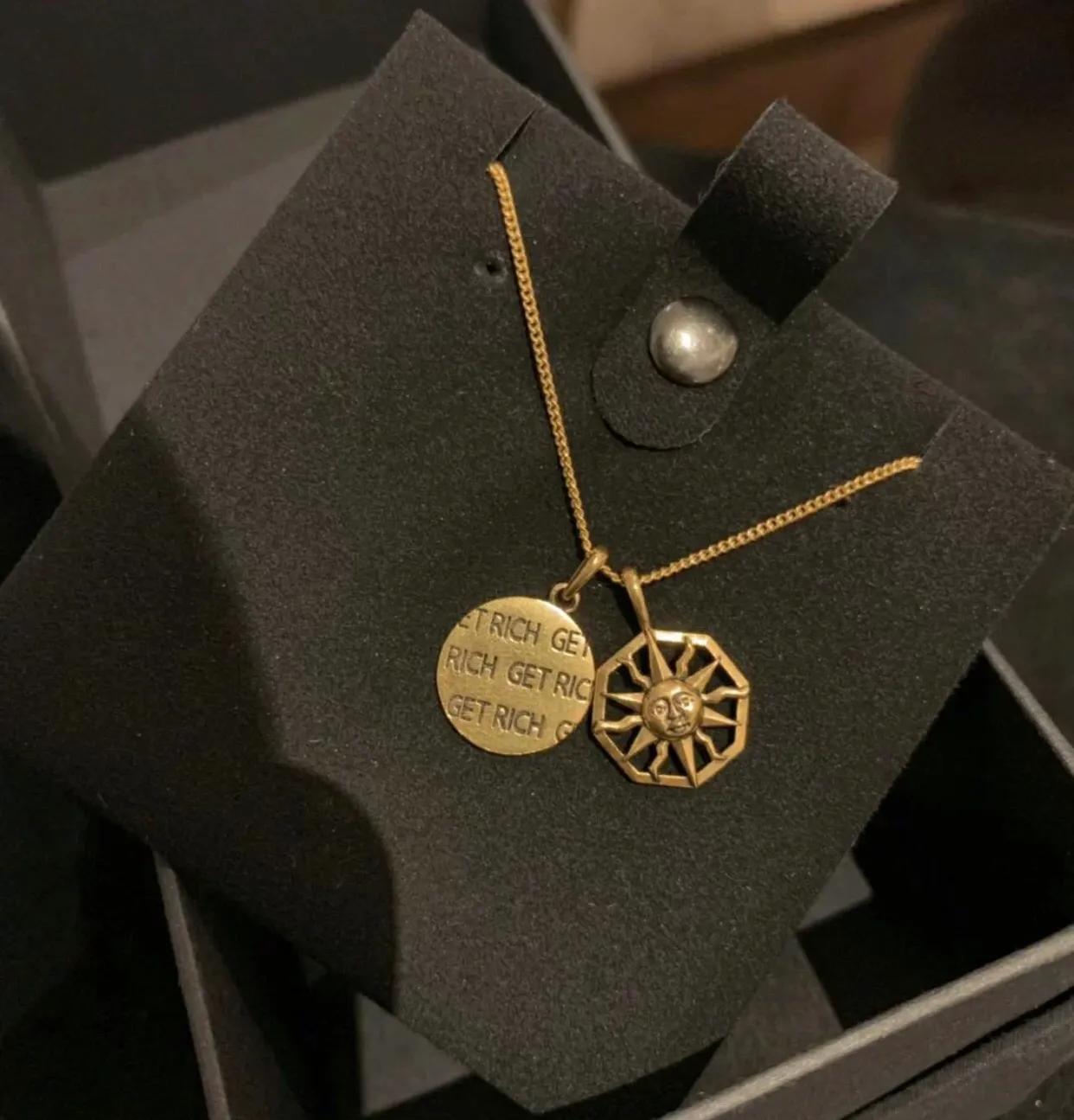 周大福新品又来袭，网友：黄金饰品这么好看，还买什么卡地亚啊