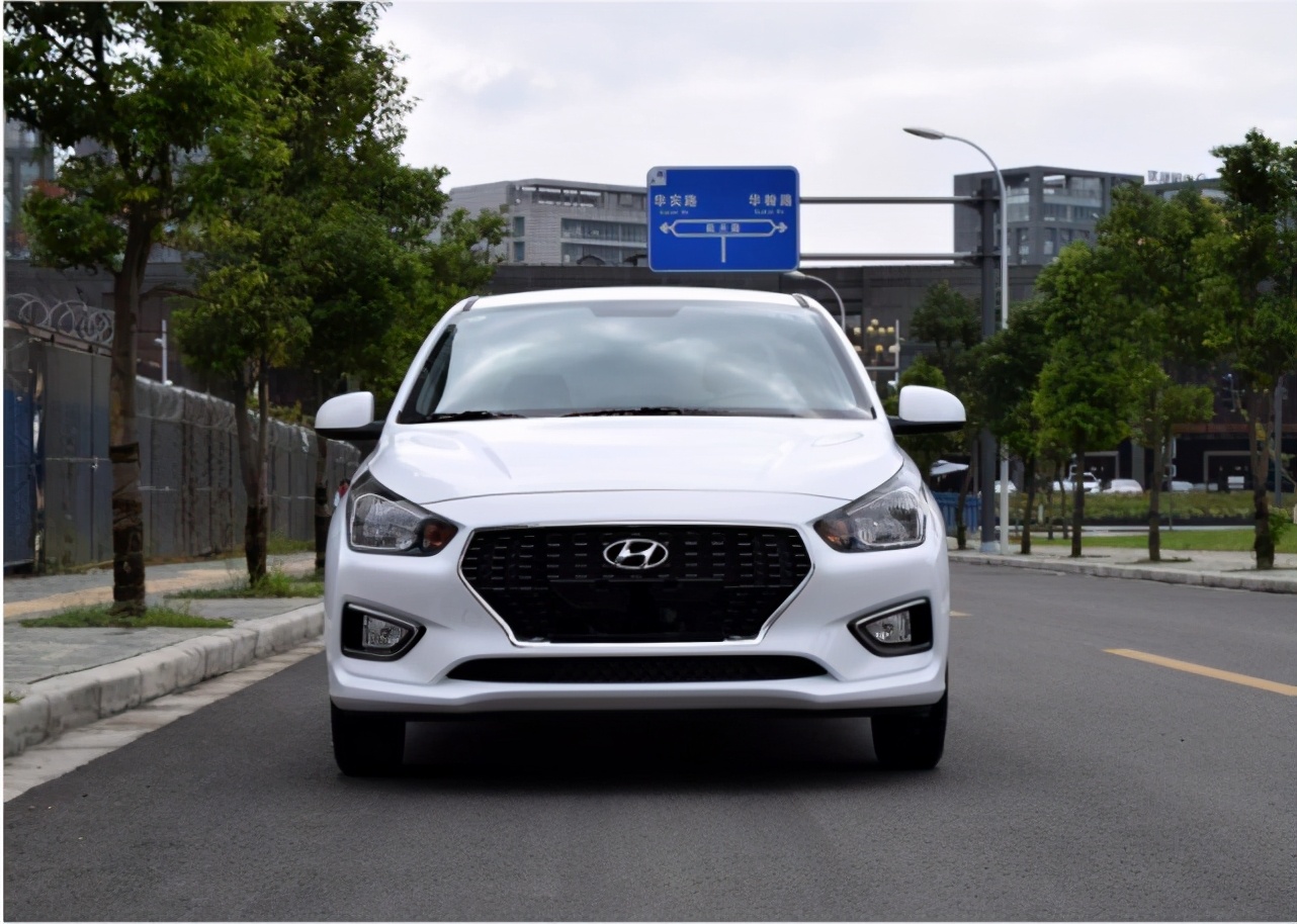 现代瑞纳与大众捷达哪个质量好,大众捷达和现代瑞纳对比