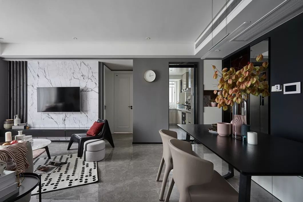 烟粉高级灰撩人的轻熟风,设计高级灰烟粉撩人轻熟风