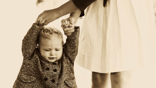 nanny和babysitter的区别,nanny和babysitter和housekeeper的区别